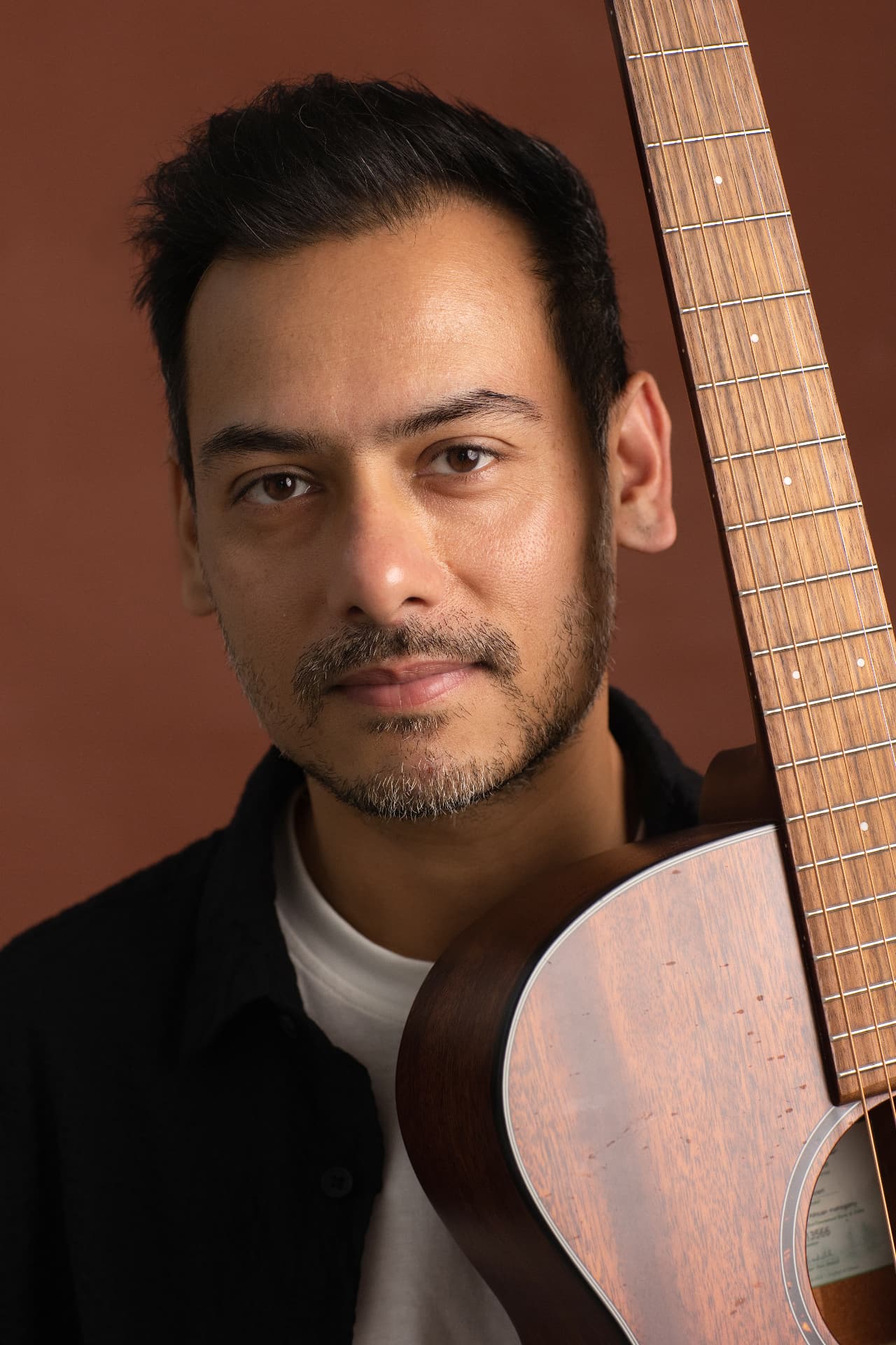 RJSoulflow with his guitar